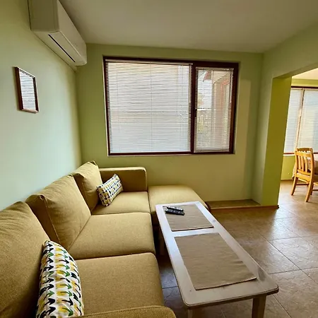 одеса 37 Apartment
